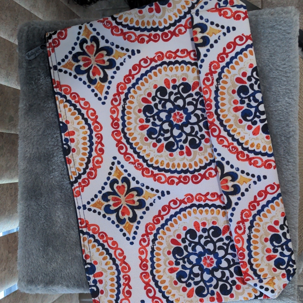 Thirty one Zipper Pouch